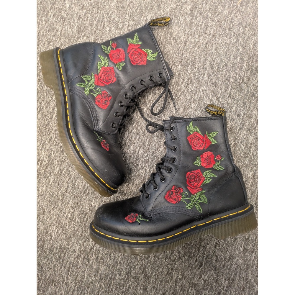Dr Martens Vonda Black Leather Rose Embroidered Boots Size 8 US Womens